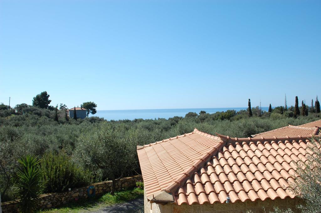 Amoni Holiday Homes Kardamyli Exterior foto