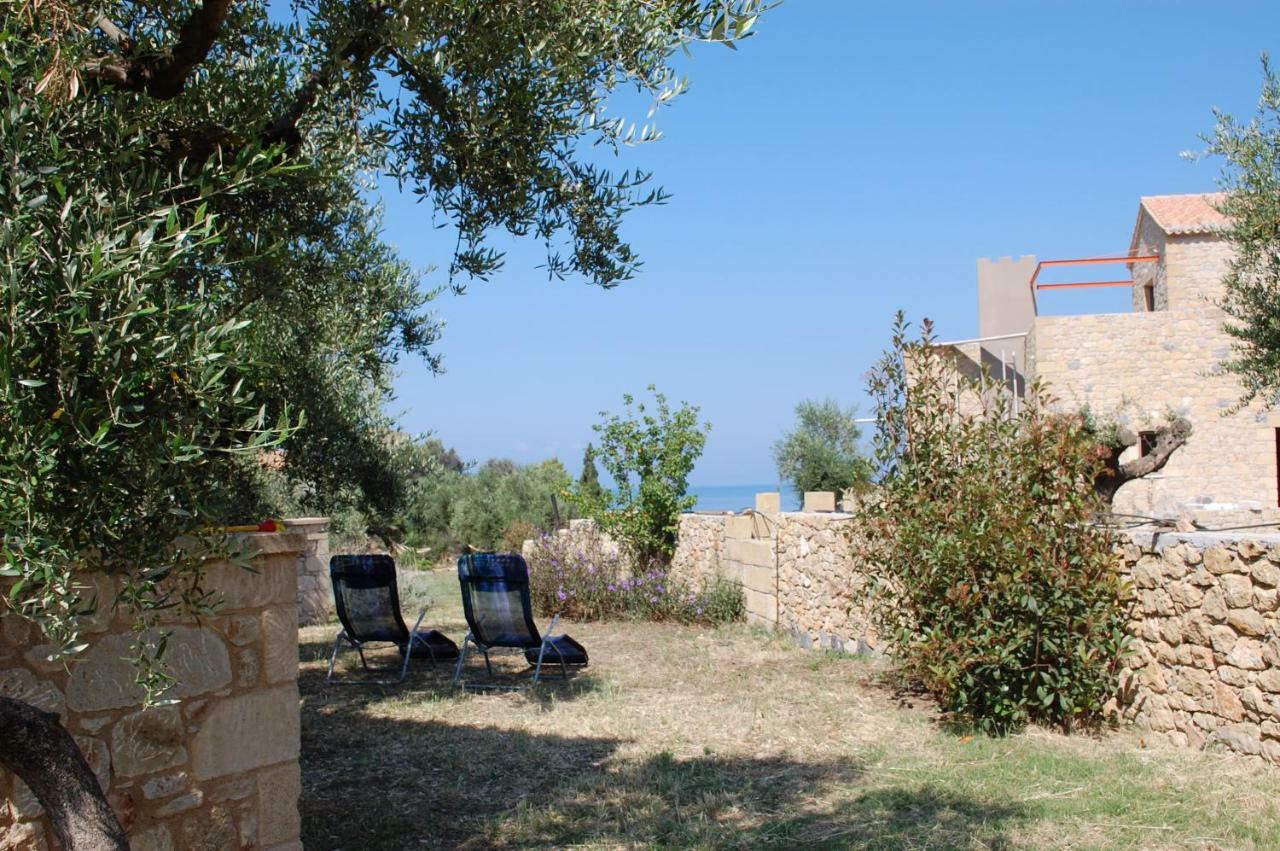 Amoni Holiday Homes Kardamyli Exterior foto