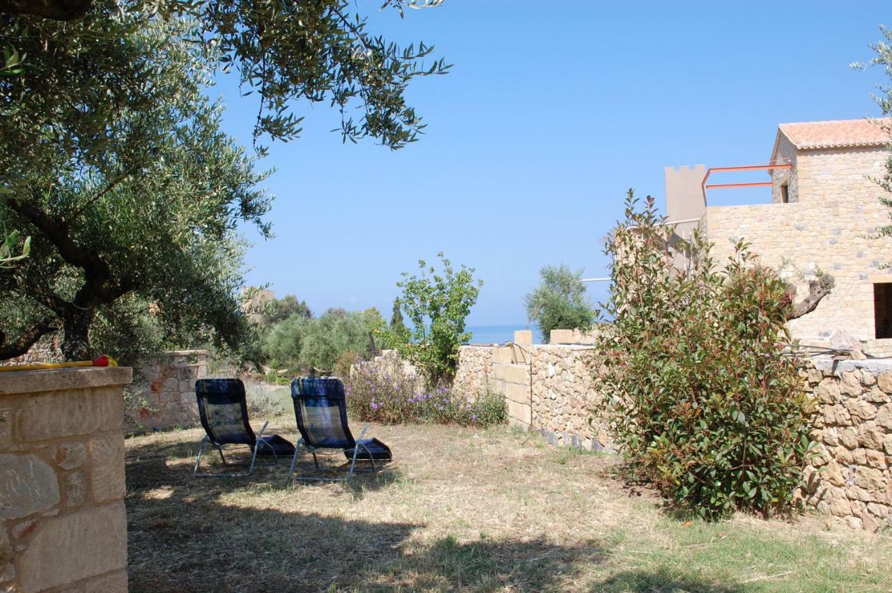 Amoni Holiday Homes Kardamyli Exterior foto